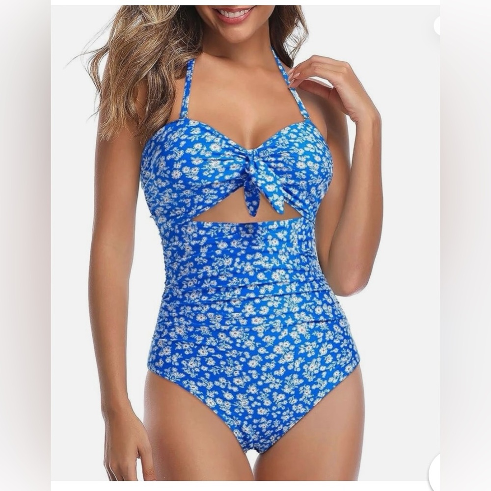 🌴TEMPT ME Floral swimsuit